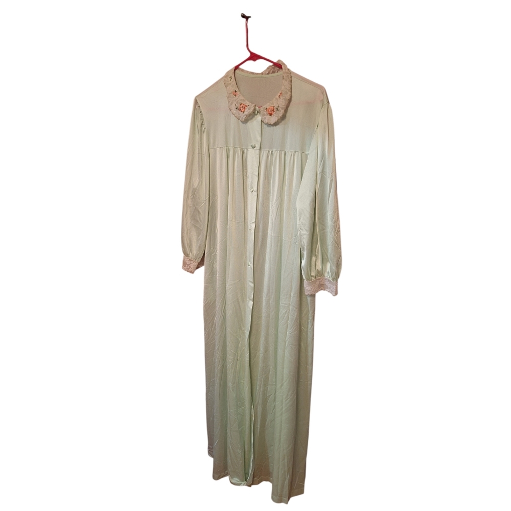 Vintage Lorraine Peter Pan Embroidered Collar Robe Ladies Large Nylon 70's Lace